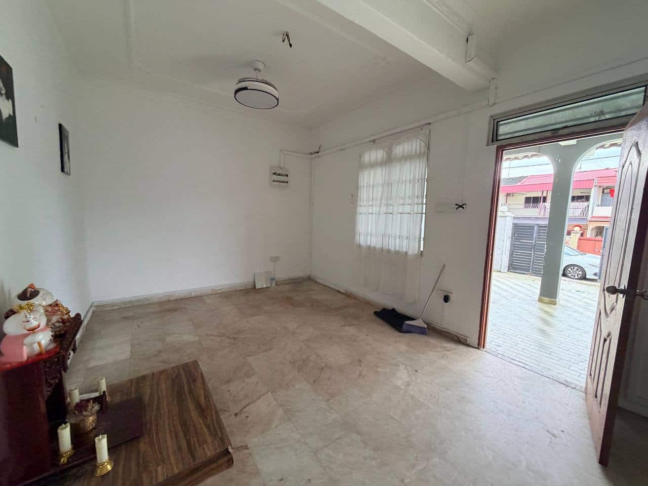 Corner Double Storey House Jalan Kelewang 5