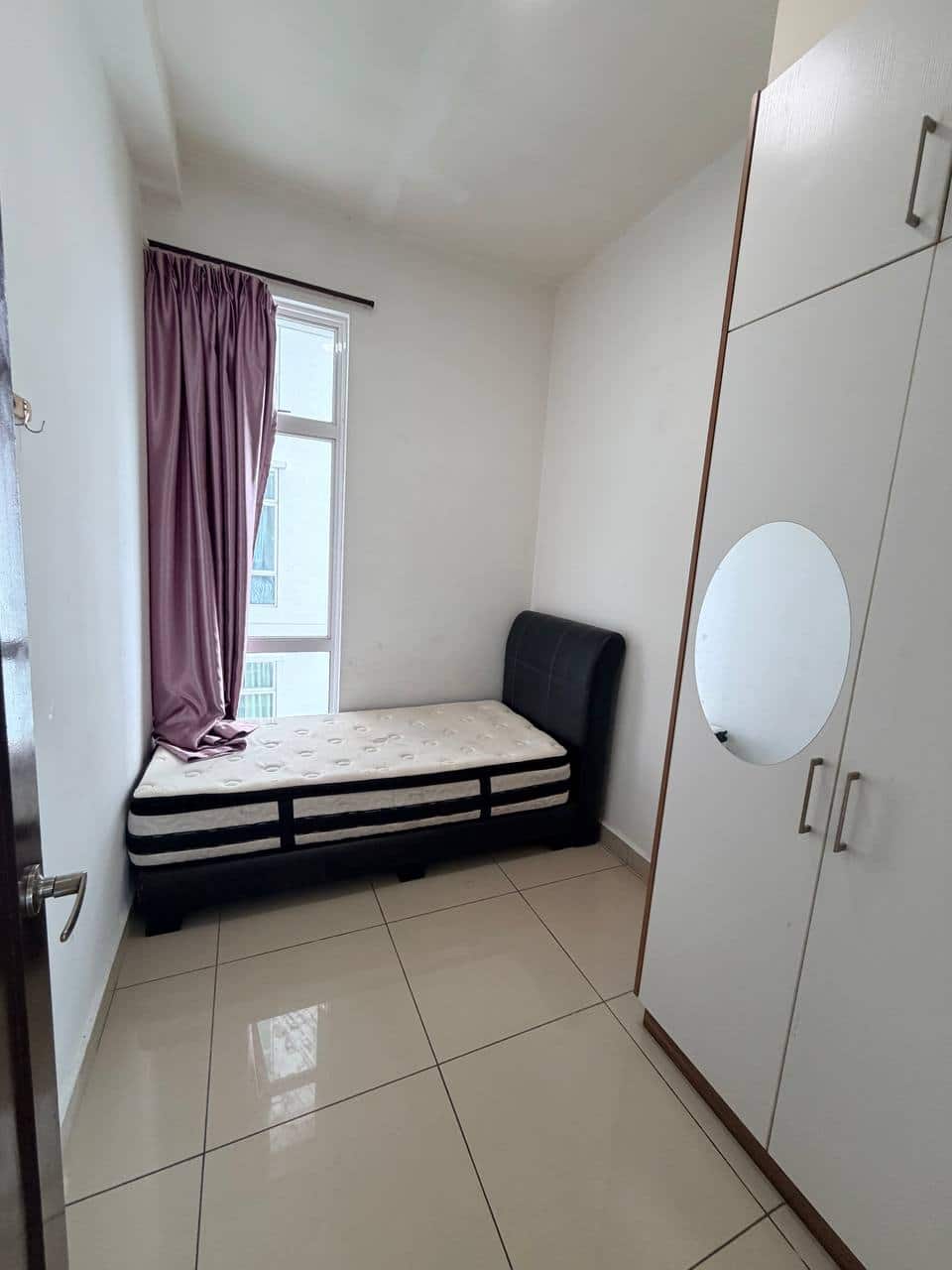 Condo Larkin