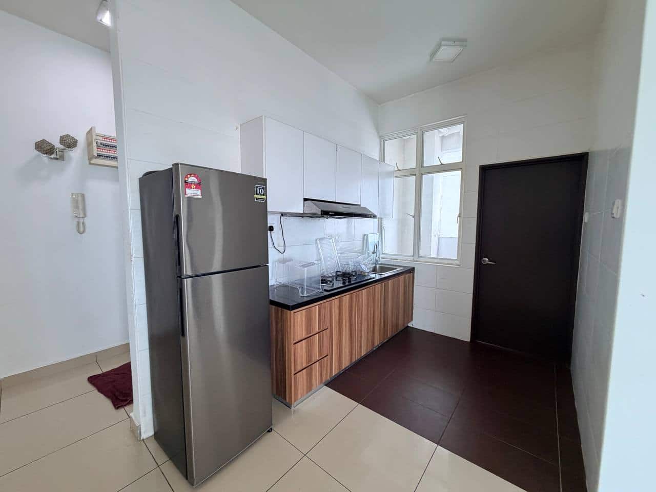 Condo Larkin 5