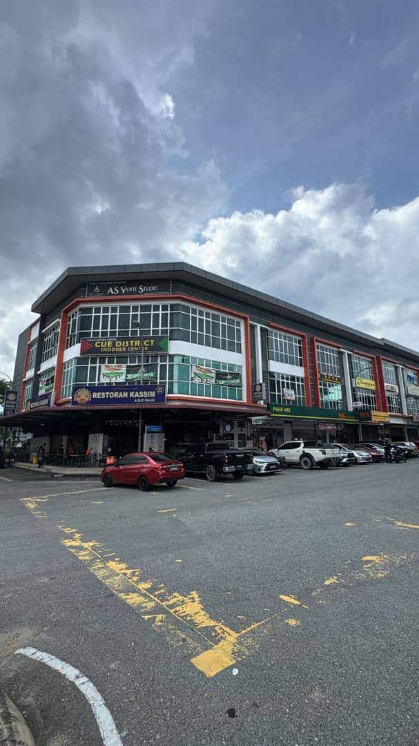 3 storey shop office Kulai 2