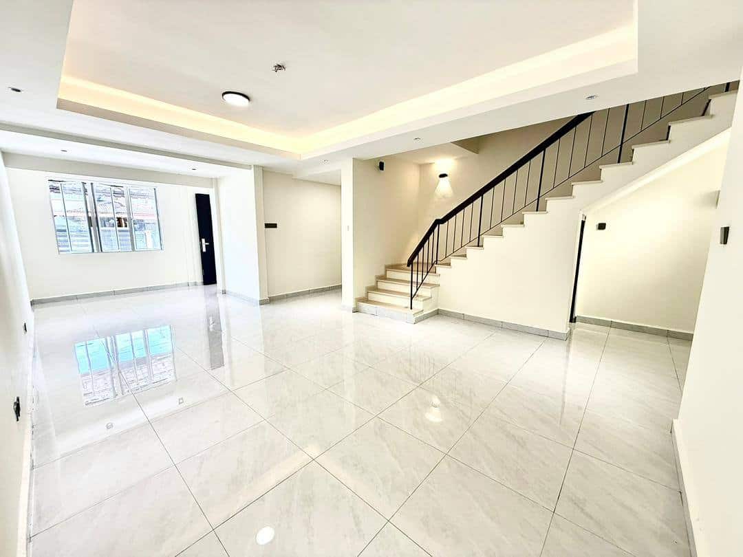 Double Storey Terrace House Jalan Permas 8