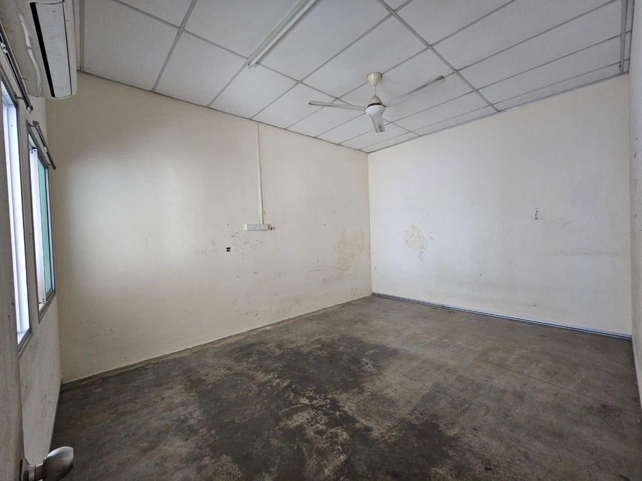 Double Storey shoplot Bestari Indah 3