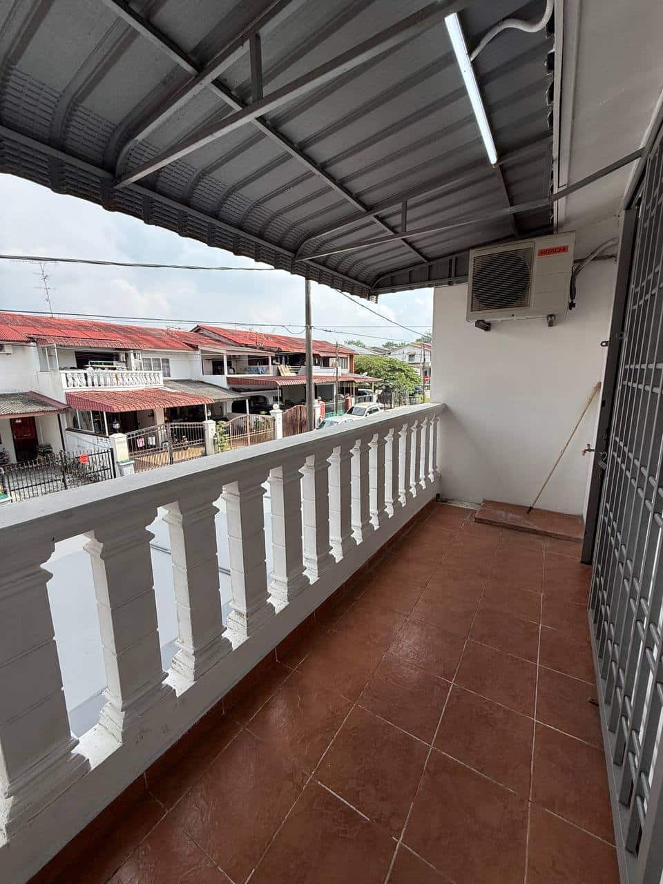 Double Storey Low Cost Taman Johor Jaya 8