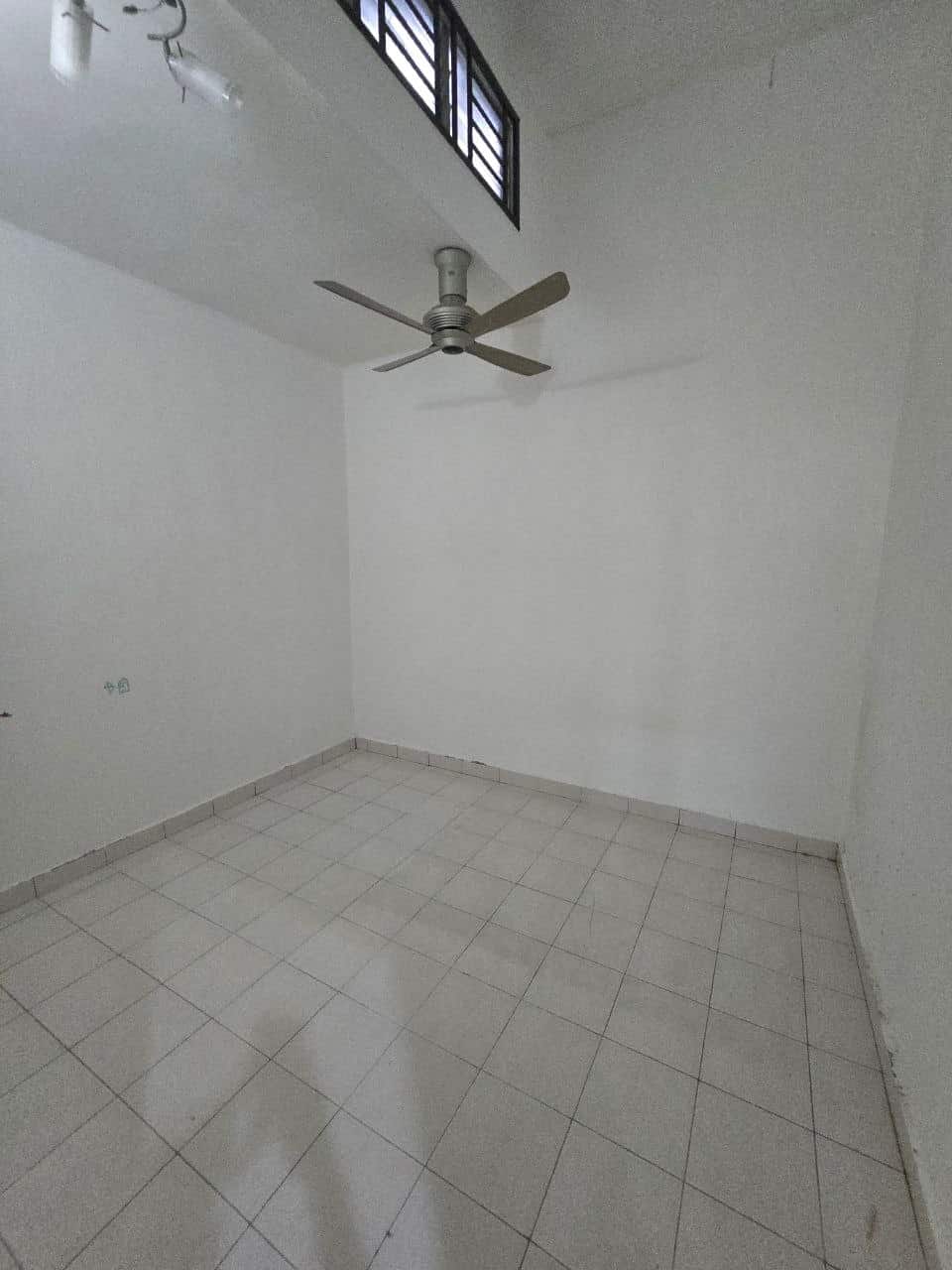 Single Storey Terrace Taman Pelangi Indah 4