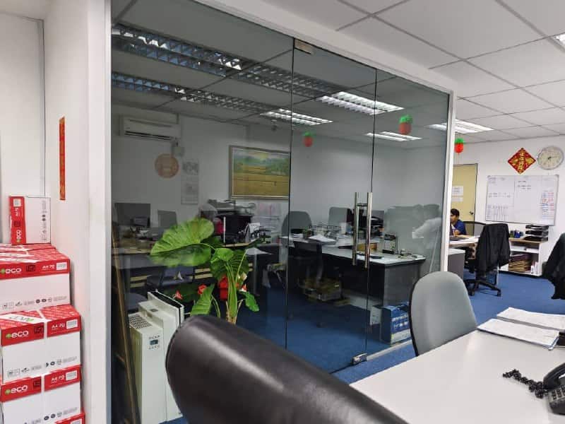 Triple storey shoplot Jalan Molek 3/10 2