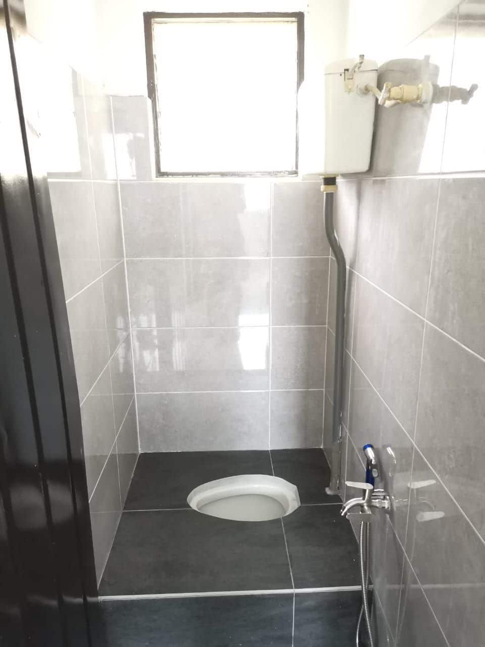 Flat Flora Heights 9