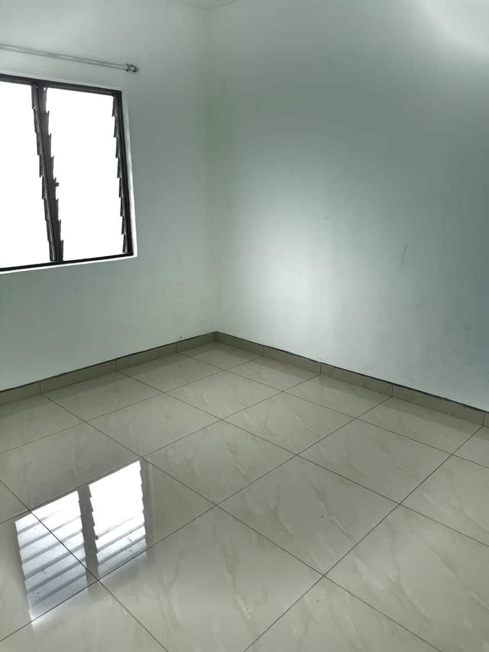 Flat Flora Heights 2