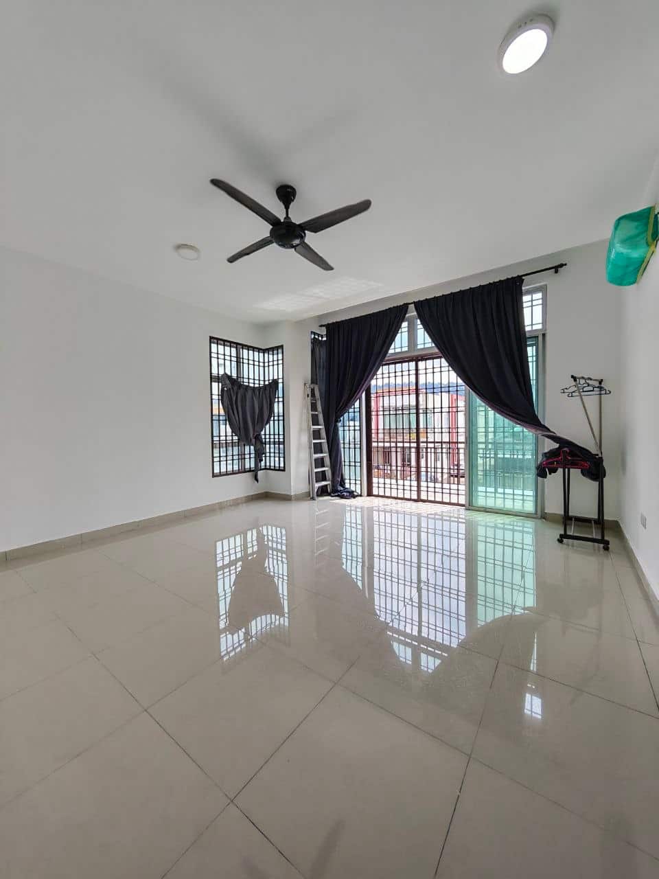 Double Storey Endlot Taman Pulai Hijauan