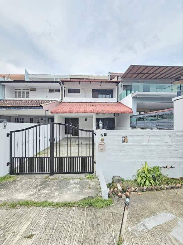 Double Storey Terrace Taman Tasek