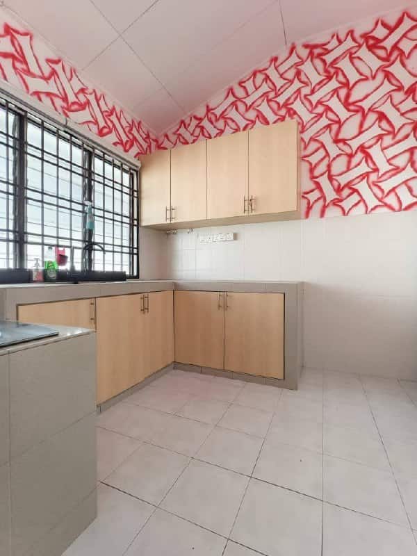 Single Storey Terrace Seri Austin 8