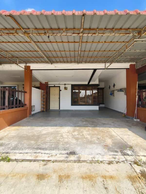 Single Storey Terrace Seri Austin