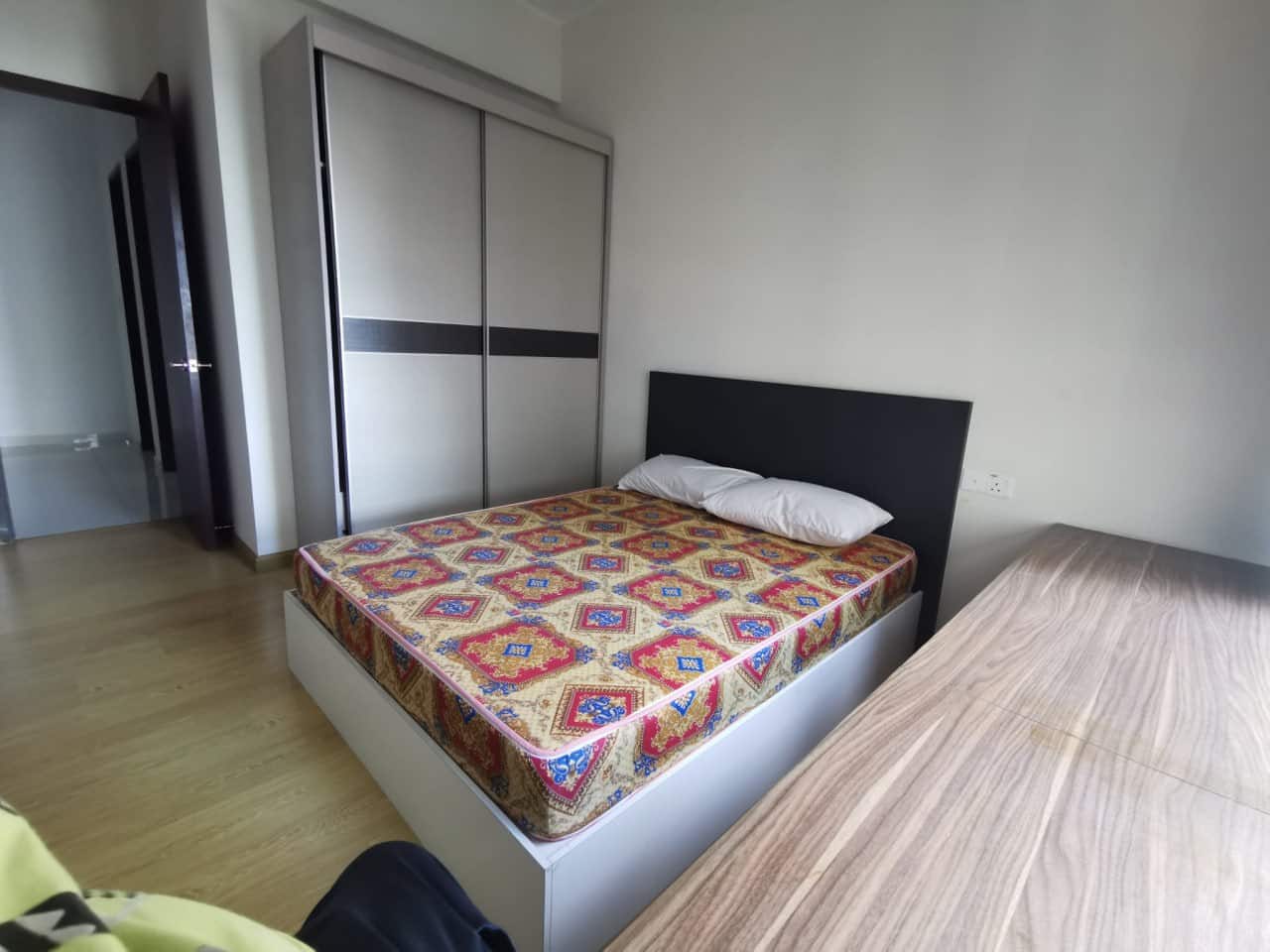 Services Apartment AmberSide @ Country Garden danga bay 4