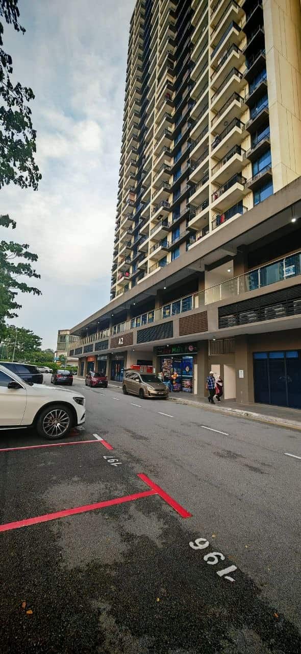 Shoplot Laman Damai Country Garden 3