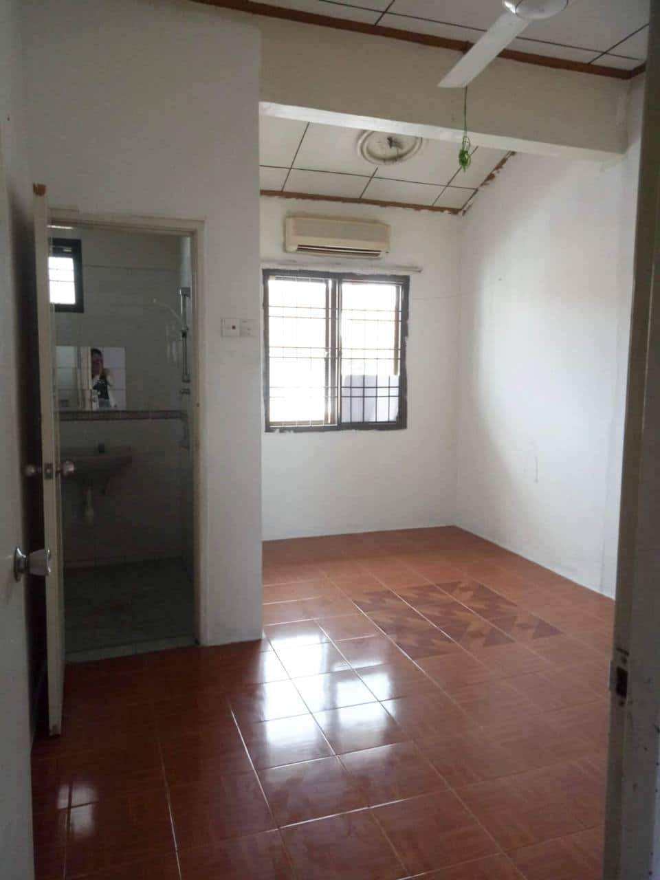 Double Storey Terrace Taman Desa Tebrau 7