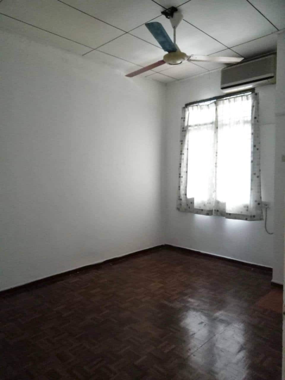 Double Storey Terrace Taman Desa Tebrau 9