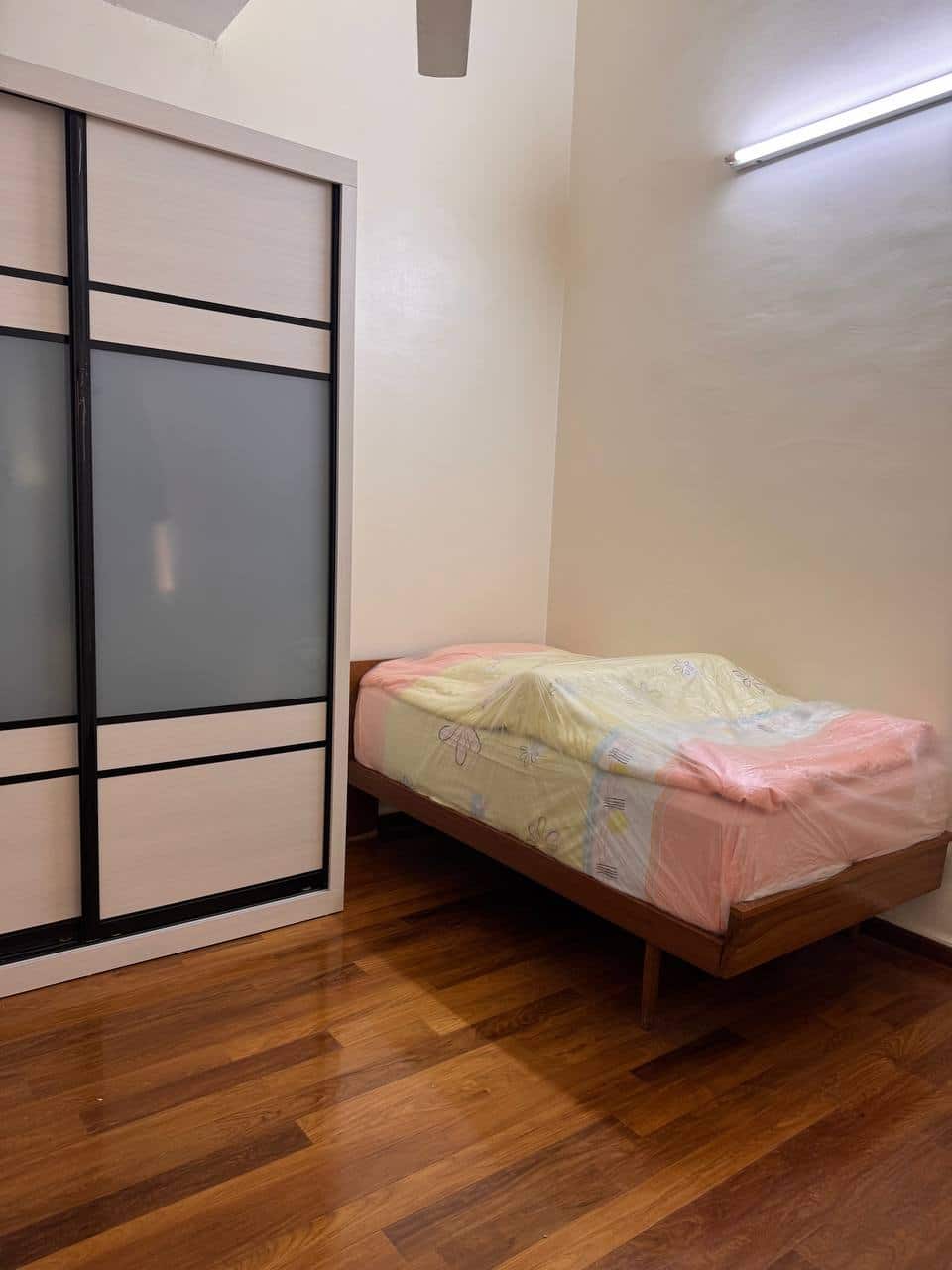1.5-Storey Terrace Taman Pelangi Indah 9