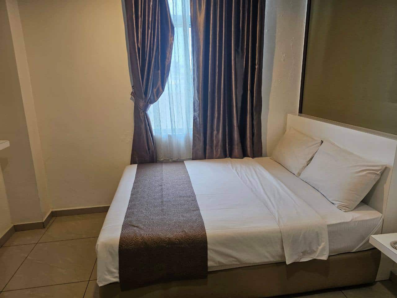Boutique Hotel Taman Nusa Sentral 4