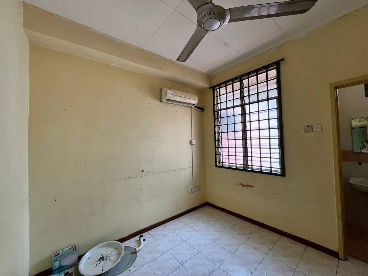 Double Storey Bandar Seri Alam 4