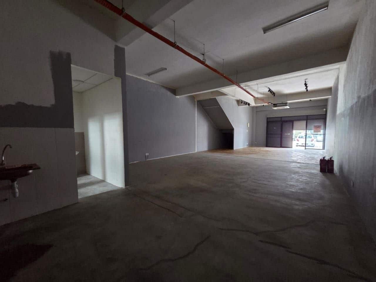 Double storey shoplot Tmn Indahpura Kulai 4