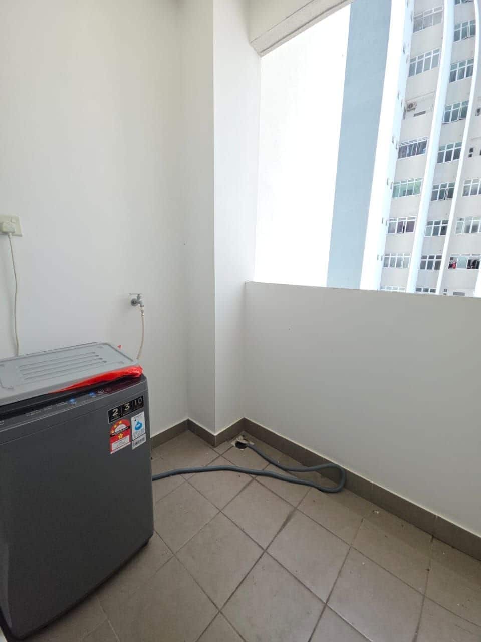 Condominium Meridin Bayvue 10