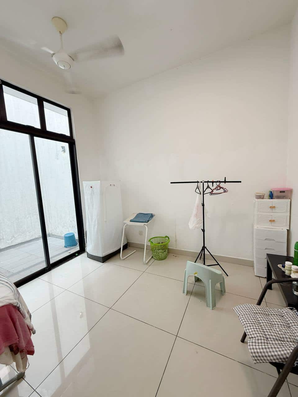Shop Ground Floor JB Town Area 6