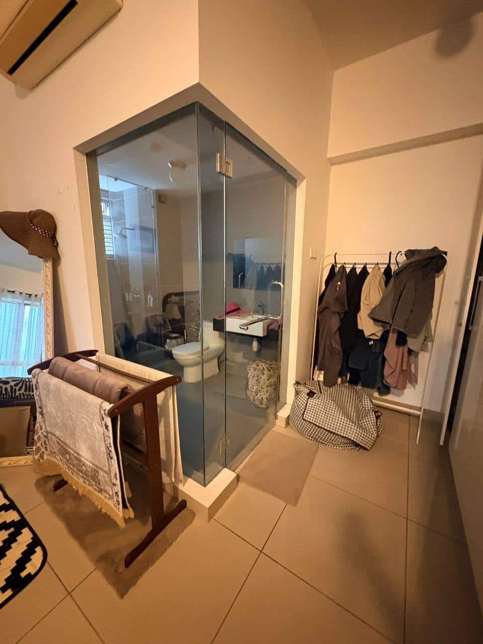 Apartment Seasons Amara 6