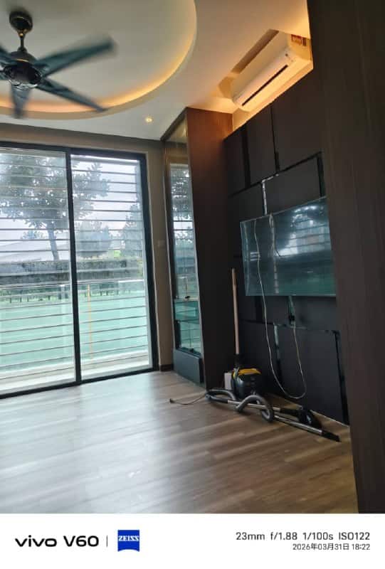 Service Apartment Crescent Bay Suites 3