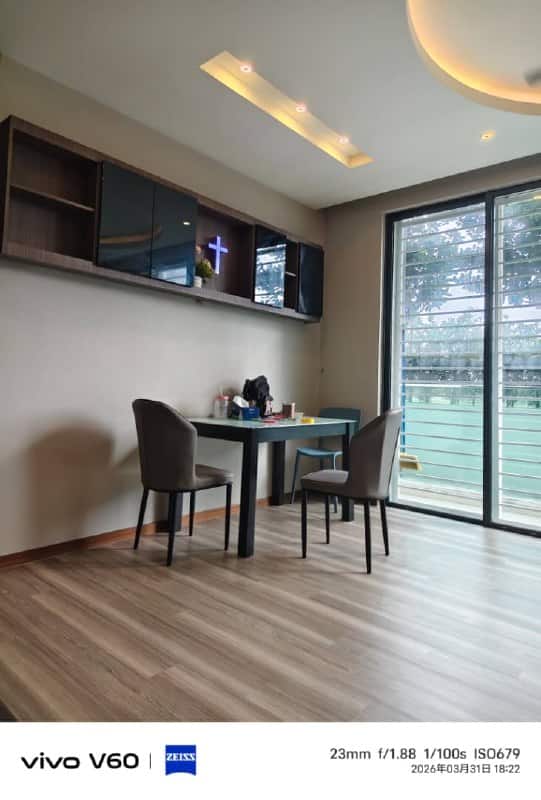 Service Apartment Crescent Bay Suites 2