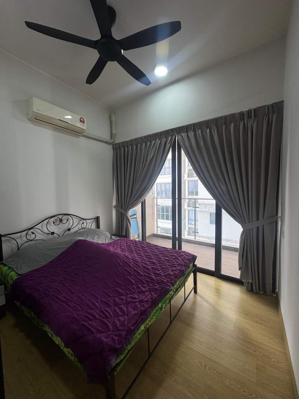 Service Apartment Royal Strand @ Country Garden Danga Bay 4