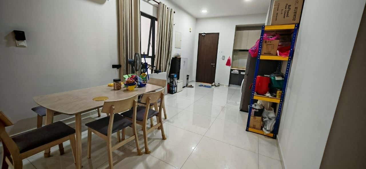 Master Bedroom with Balcony Sea View Danga Bay 5