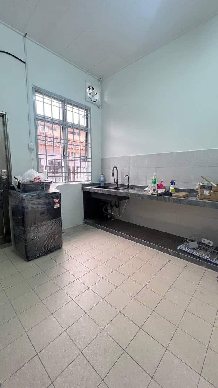 House Taman Nusa Bestari 2 4