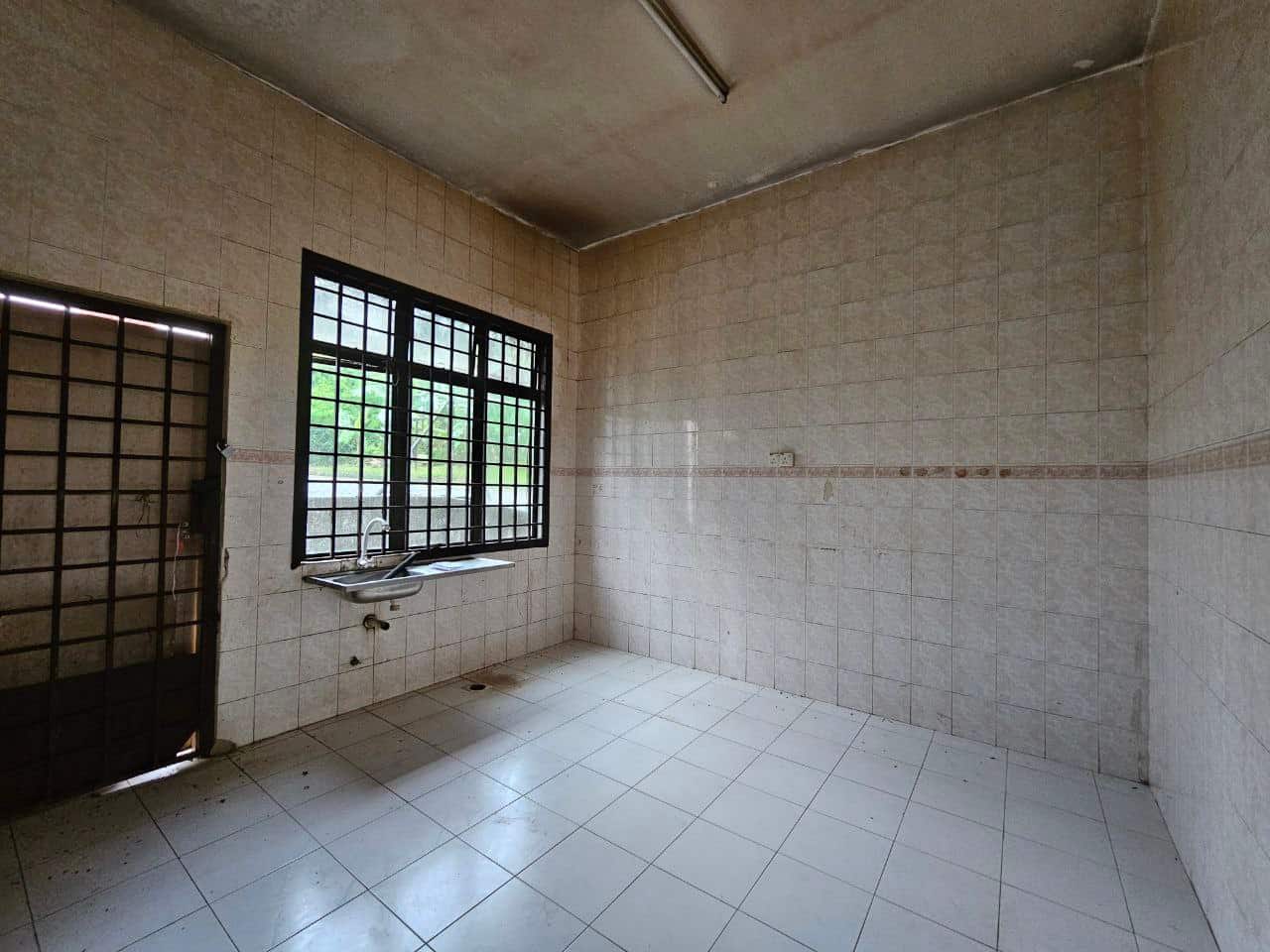 Double Storey End Lot Kulai Utama 5