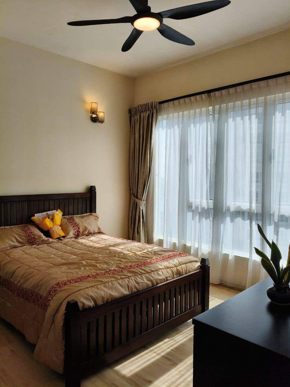 Condo Danga Bay 4