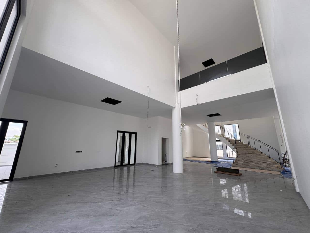 3 Storey Bungalow Taman Ponderosa 6