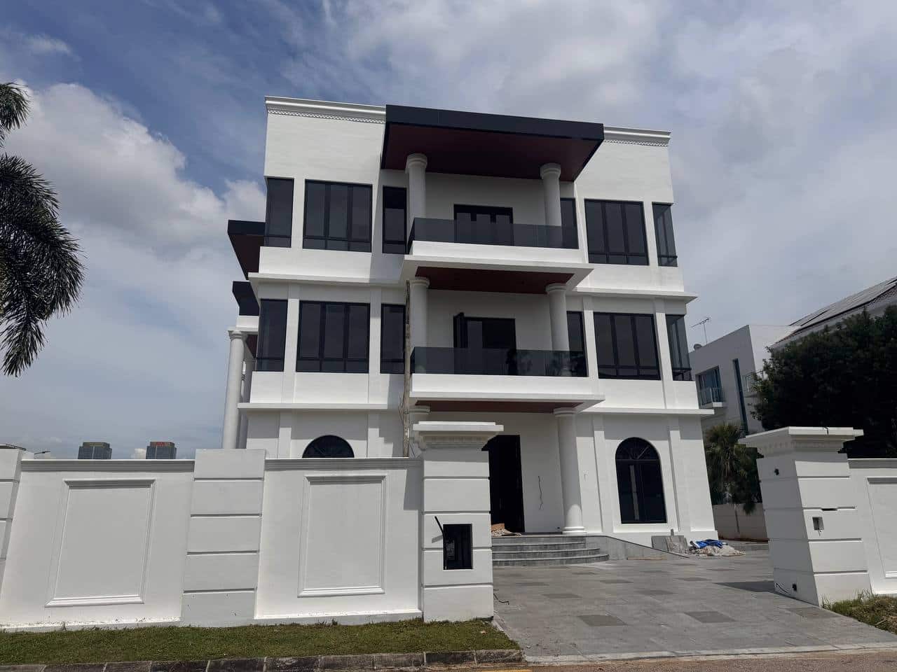 3 Storey Bungalow Taman Ponderosa 11