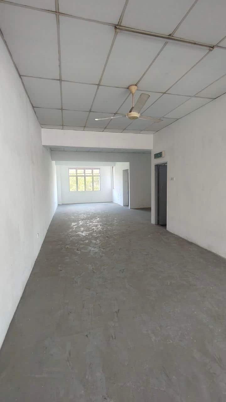 3-Storey Shoplot Taman Sri Pulai Perdana 2 2