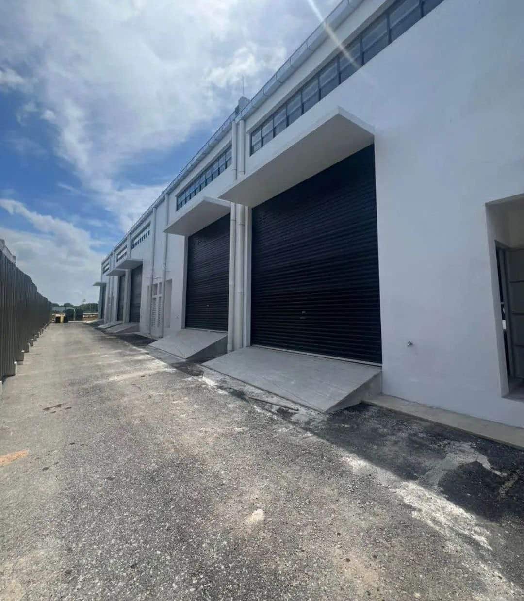 1.5 Storey Terrace Factory Empire Park 7