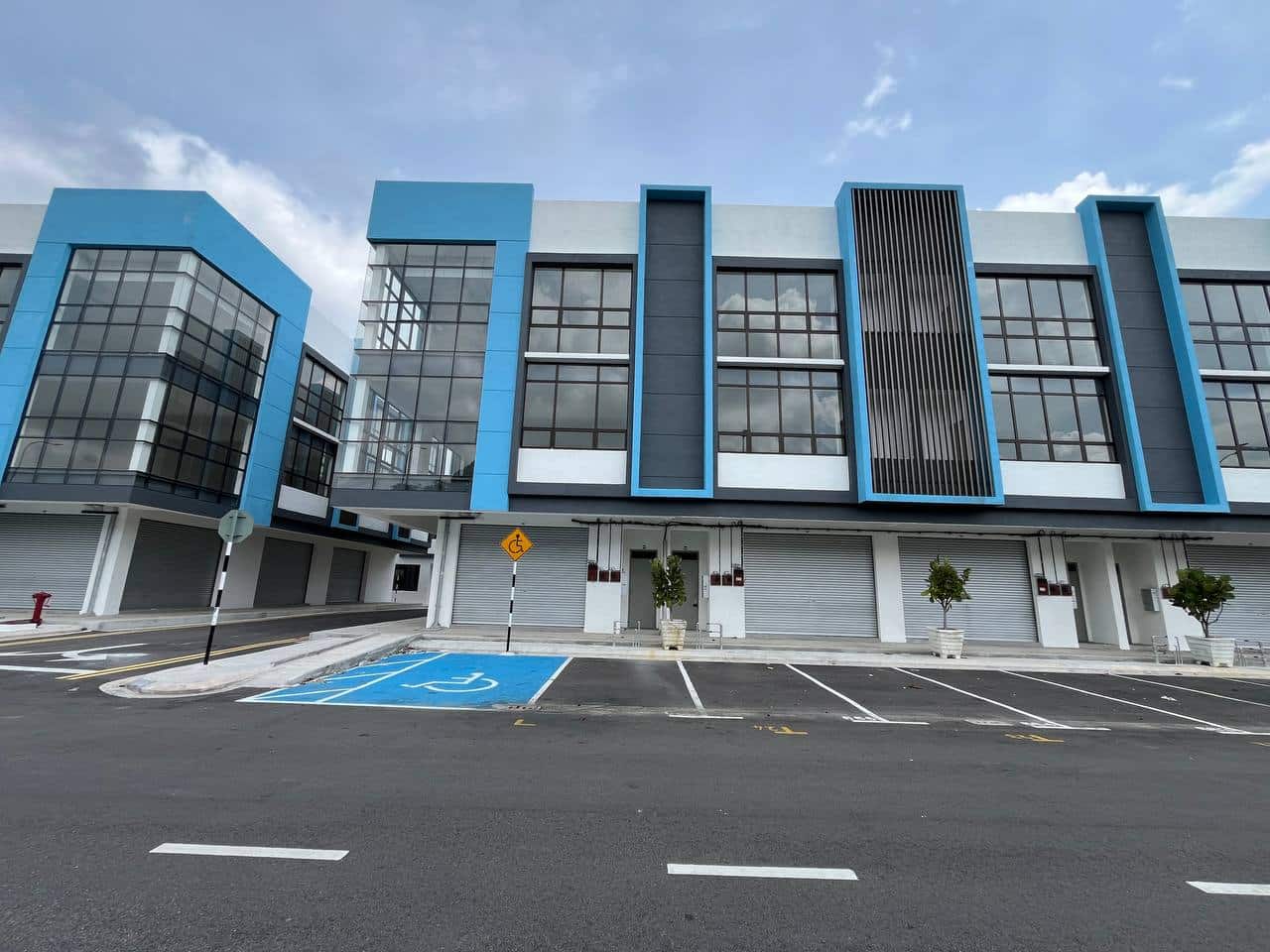 3-Storey Shoplot Intermediate Pekan Sentral Phase 3 3