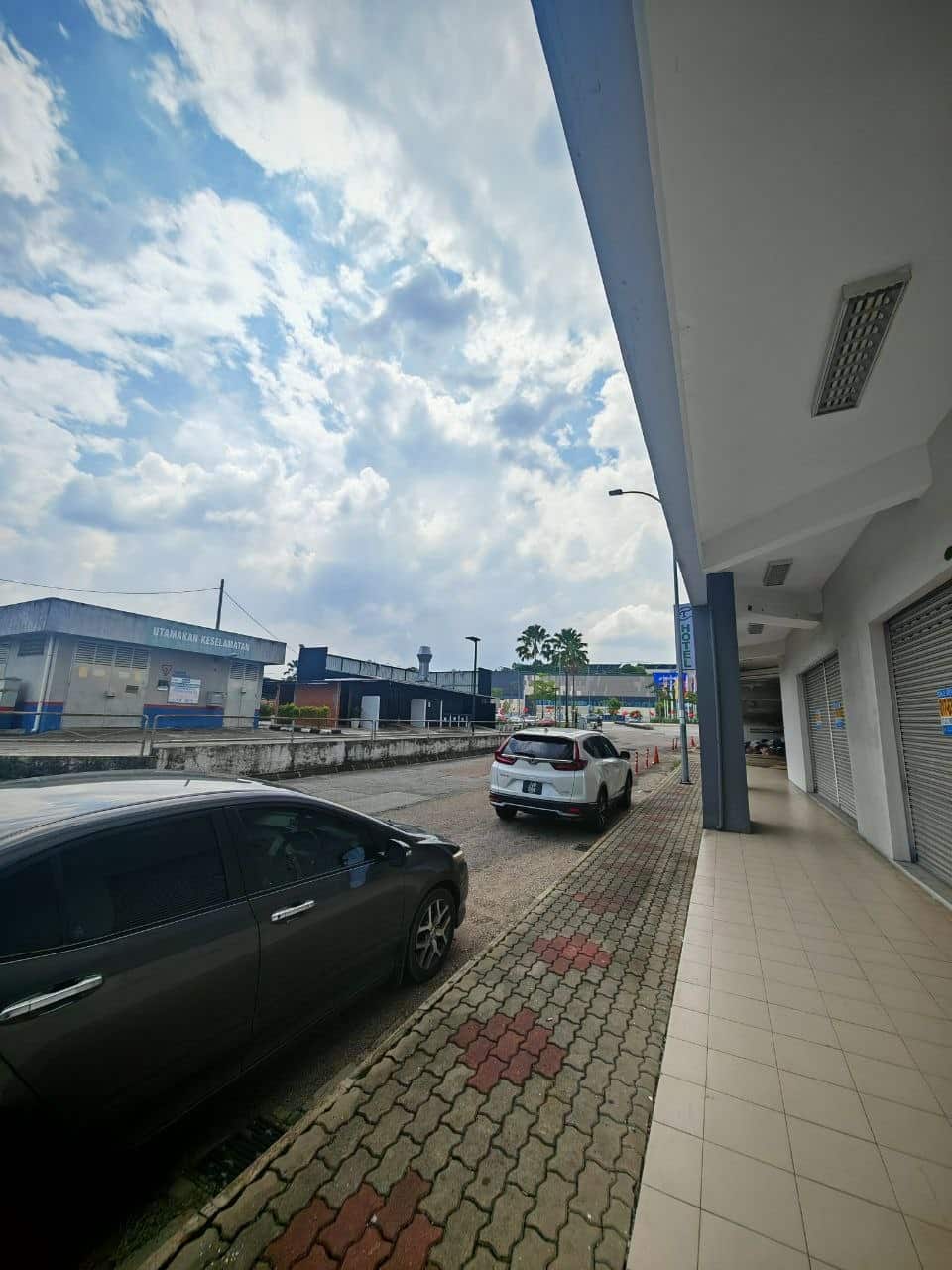 Corner Lot Desa Tebrau 1