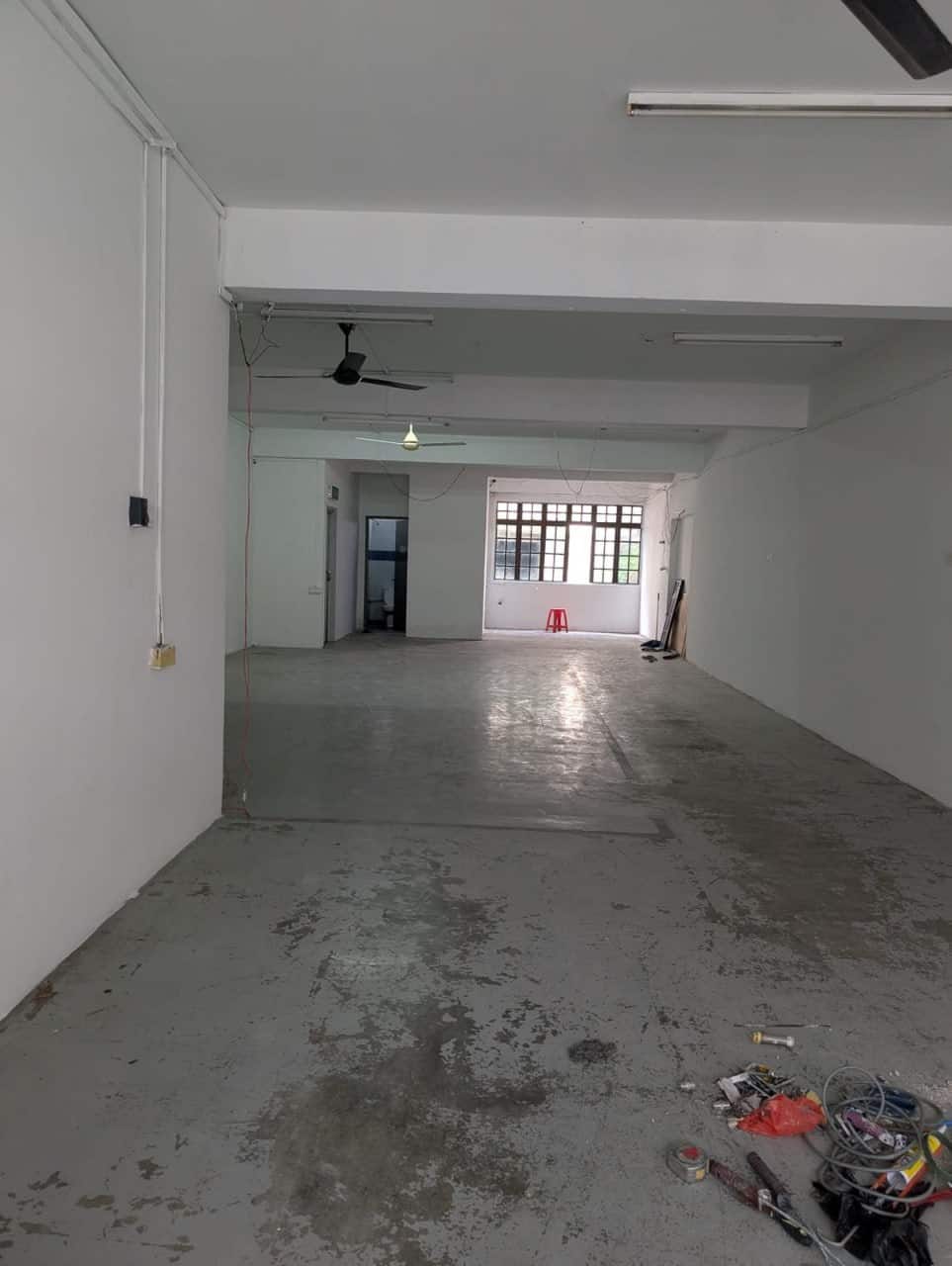 5 Storey Shop Jalan Tun Abdul Razak Susur 1/1 1