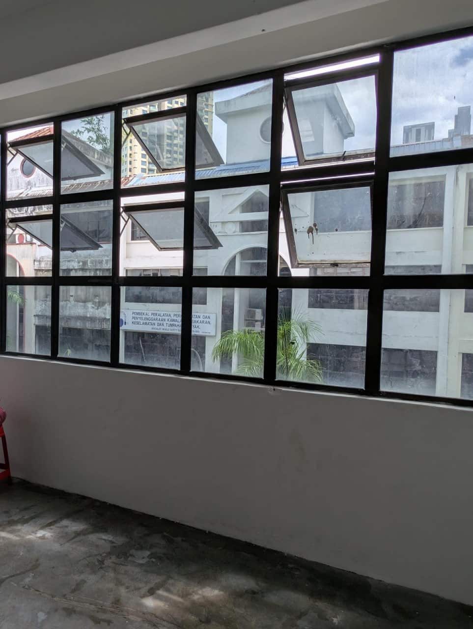 5 Storey Shop Jalan Tun Abdul Razak Susur 1/1 4