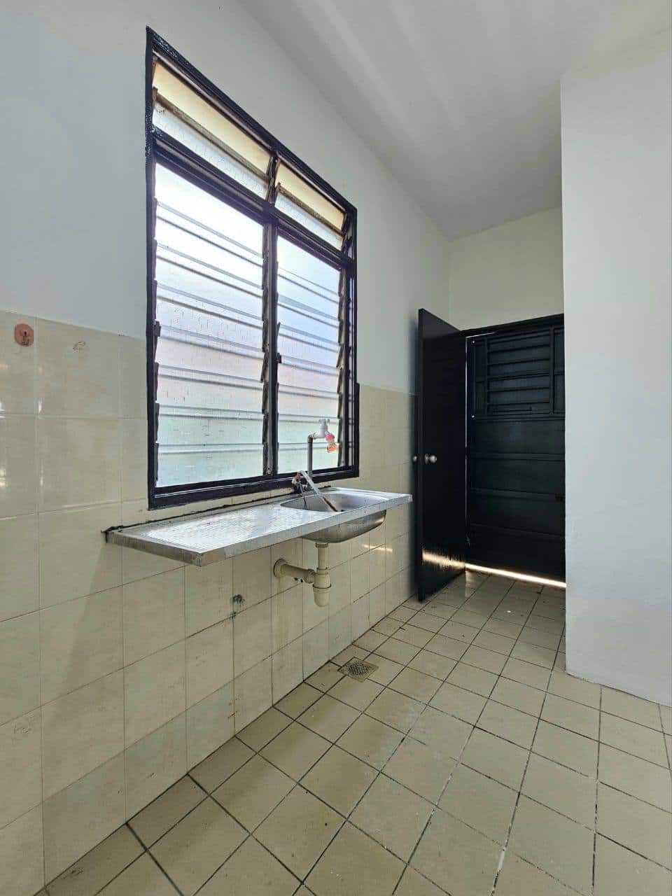 Double Storey Medium Cost End Lot Setia Indah 9