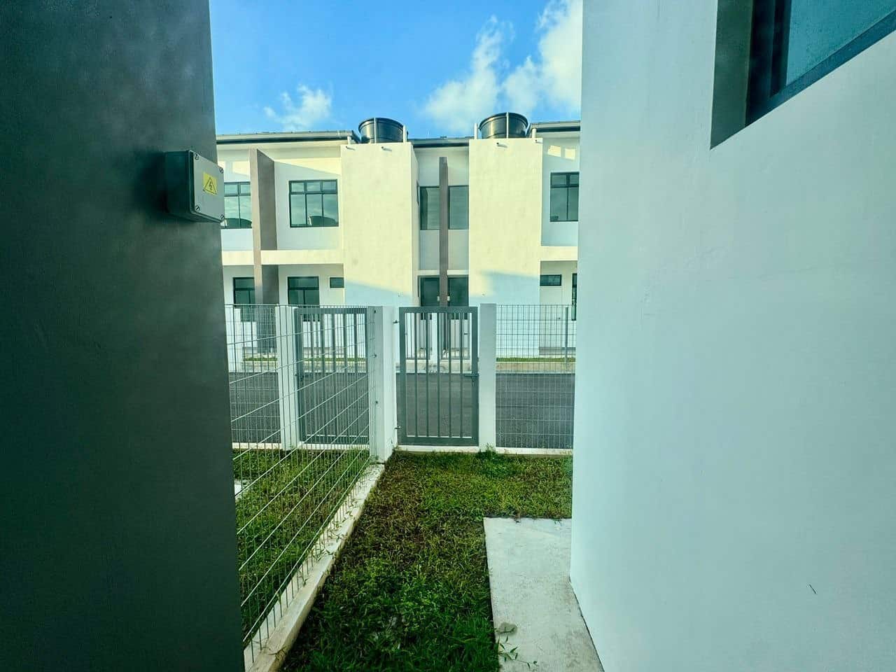 2 Storey Terrace House Adda Height 8
