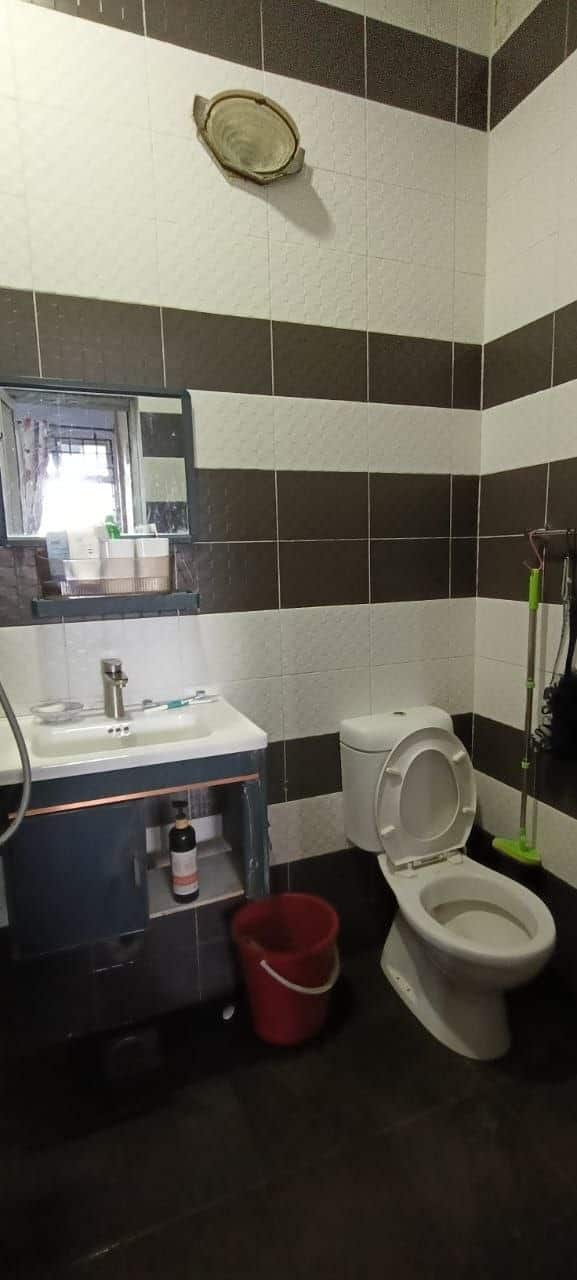 Single Storey Terrace House Taman University 9