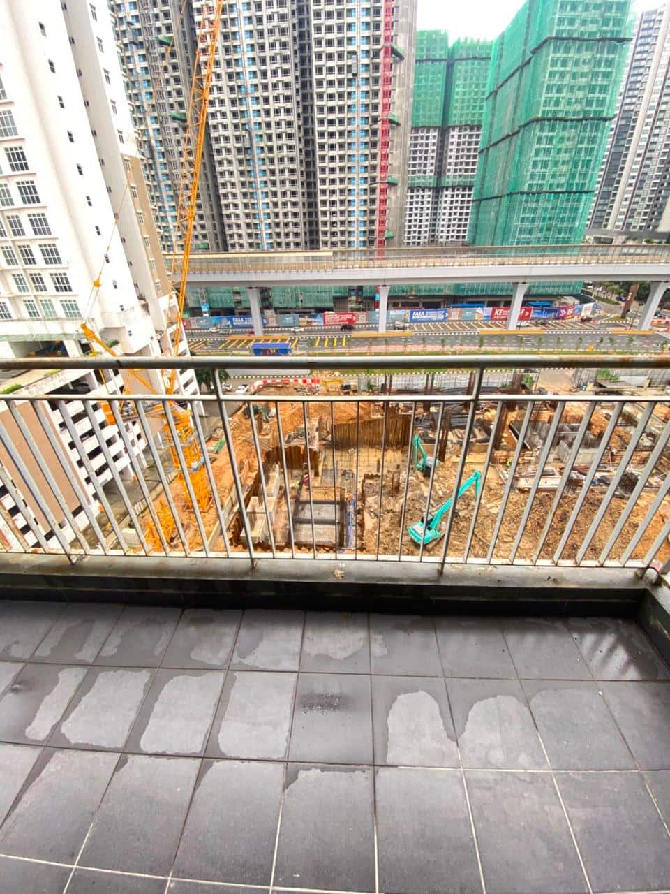 Condo V Summer @ Town Area 10