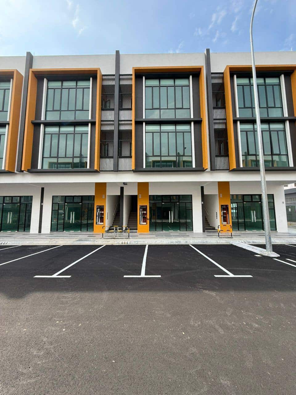 3 Storey Shoplot Permas Avenue 1
