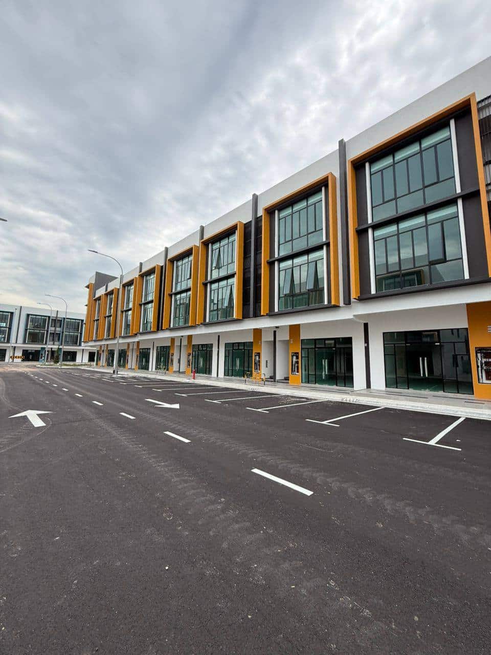 3 Storey Shoplot Permas Avenue 3