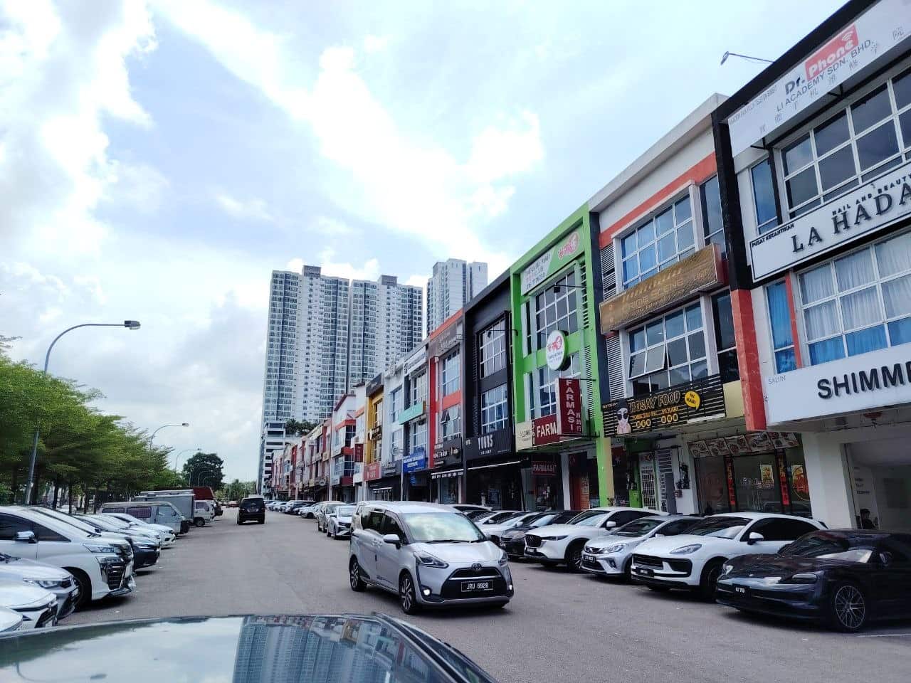 3 Storey Shop Lot (Intermediate Lot) Jalan Mutiara Emas 2A 2