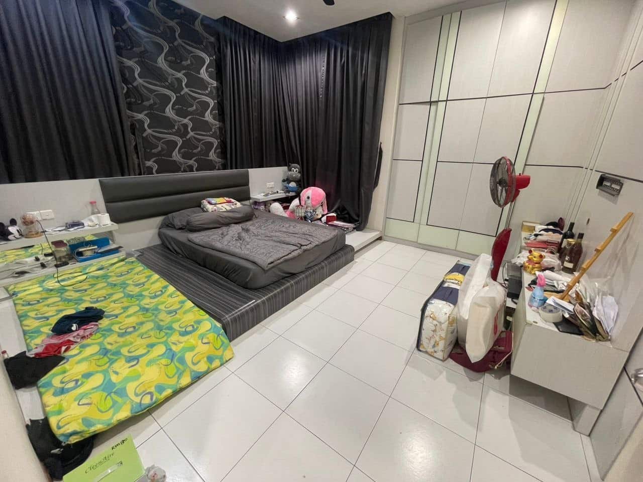 3 Storey Semi Detached Golf East 7