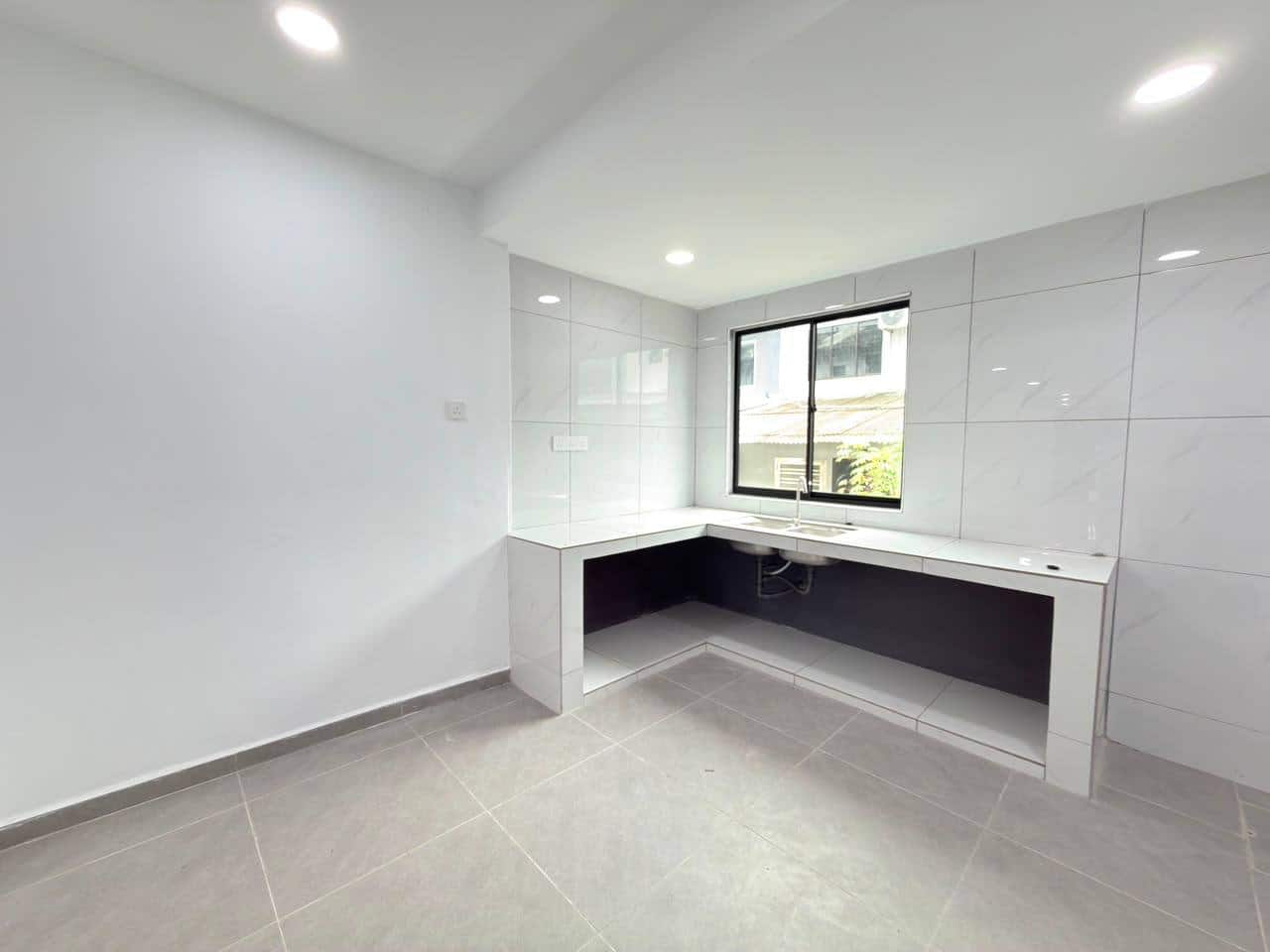 Double Storey Low Cost Bukit Tiram 7